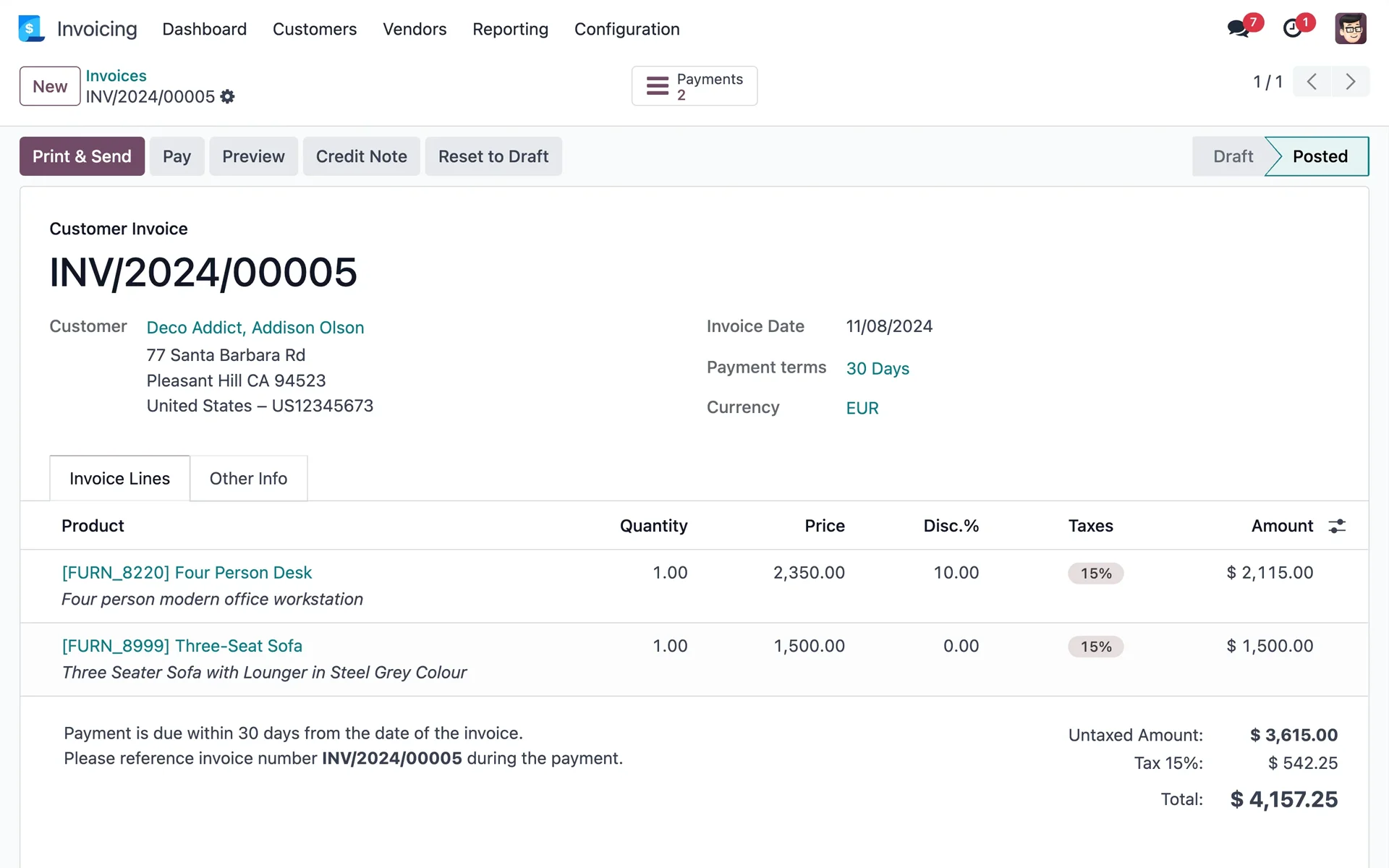 Capture d'écran de Odoo Invoicing – The Invoicing app with a customer invoice open — the vendor’s generic demo, not a UAE configuration